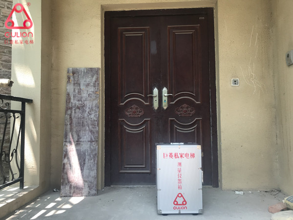 上海崇明別墅小電梯安裝尺寸勘測過程，上海巨菱電梯