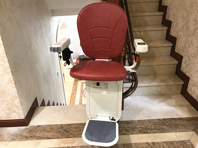 3層樓道座椅電梯現(xiàn)場(chǎng)測(cè)量和設(shè)計(jì)過(guò)程，巨菱座椅電梯