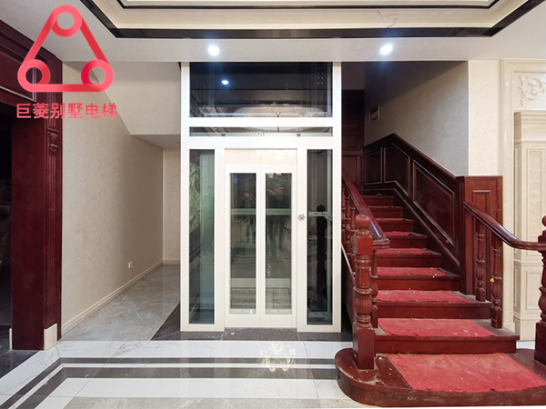 沒(méi)有電梯井的別墅如何安裝電梯？這樣做就能解決
