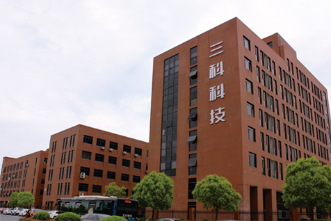 “在“工業(yè)4.0”的大環(huán)境下，國(guó)產(chǎn)品牌要如何與國(guó)外品牌競(jìng)爭(zhēng)？”